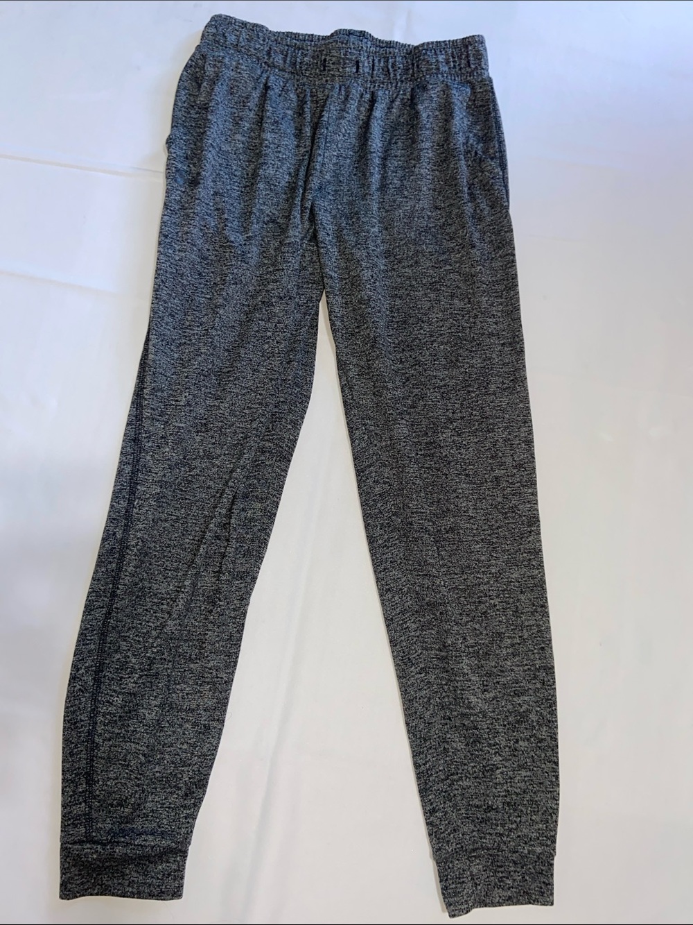 Under Armour Heatgear Women's Soft Gray Knit Joggers Trainers Size Small